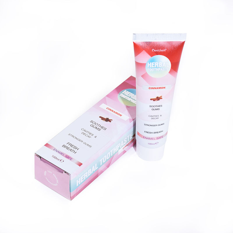 Erleben Sie die Vorteile des Zähneputzens zweimal täglich mit Mundpflegeprodukten, die Aqua-Inhaltsstoffe enthalten